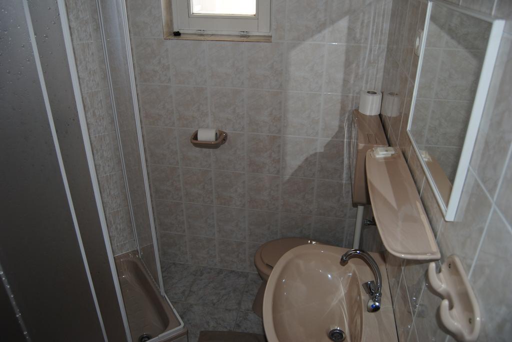 Villa Hedi Dunakiliti Zimmer foto