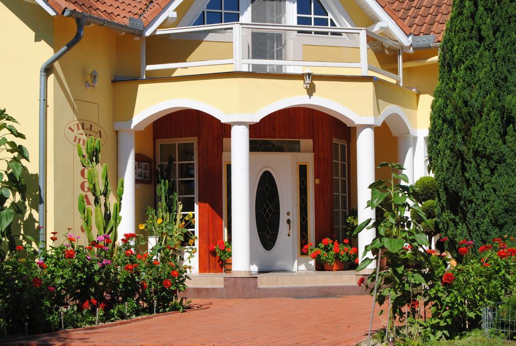 Villa Hedi Dunakiliti Exterior foto